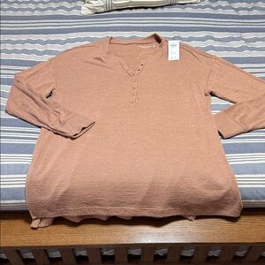 NWT Abercrombie & Fitch 3/4 Sleeve Top